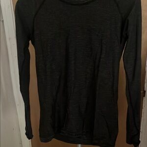 Lululemon Athletica Fitted Black Long Sleeve Tee